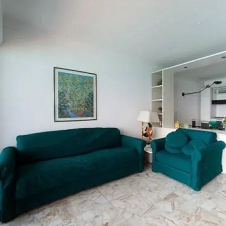 Διαμέρισμα Flat Rossi *